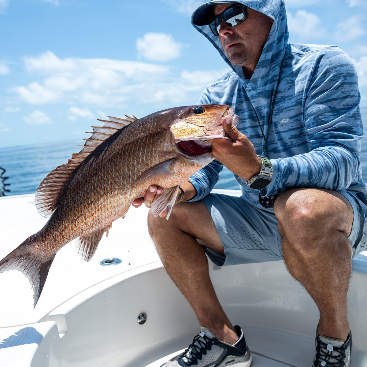 Mens Ocean Bound Hooded Performance Shirt - AFTCO