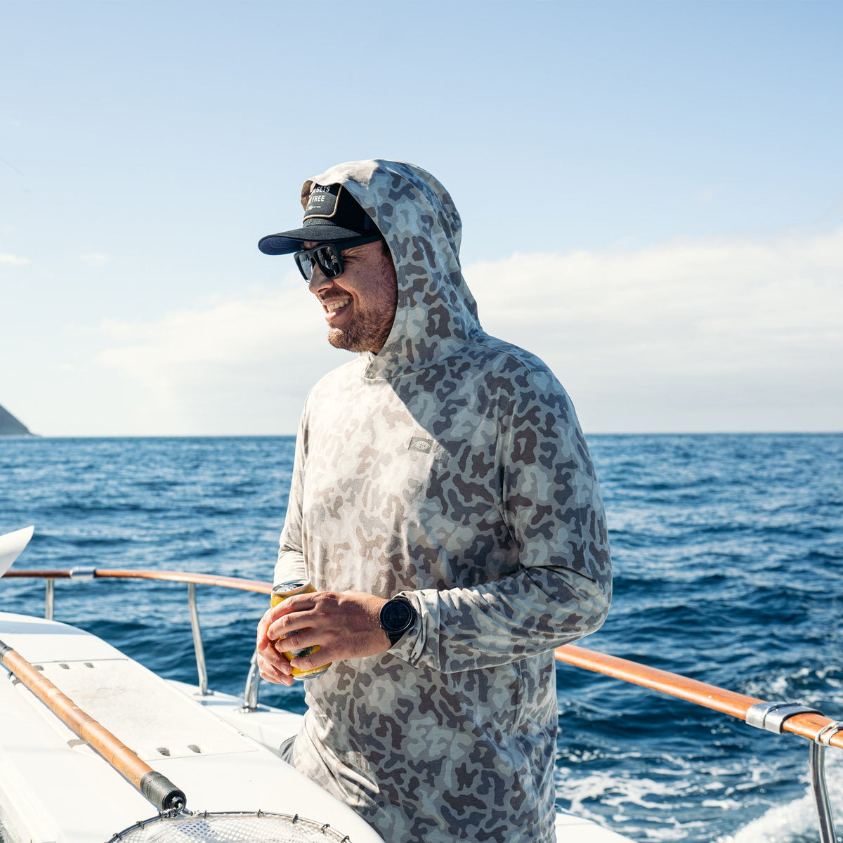 Mens Ocean Bound Hooded Performance Shirt - AFTCO