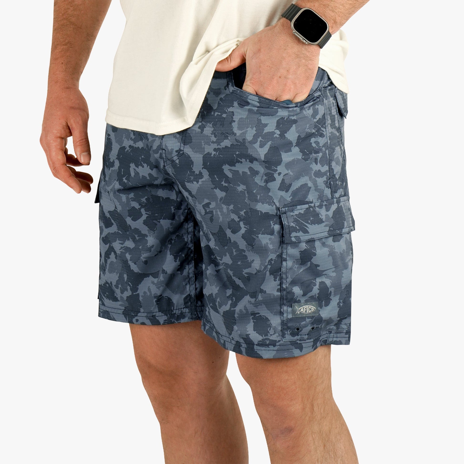 Mens Deckhand Camo Fishing Cargo Shorts - AFTCO