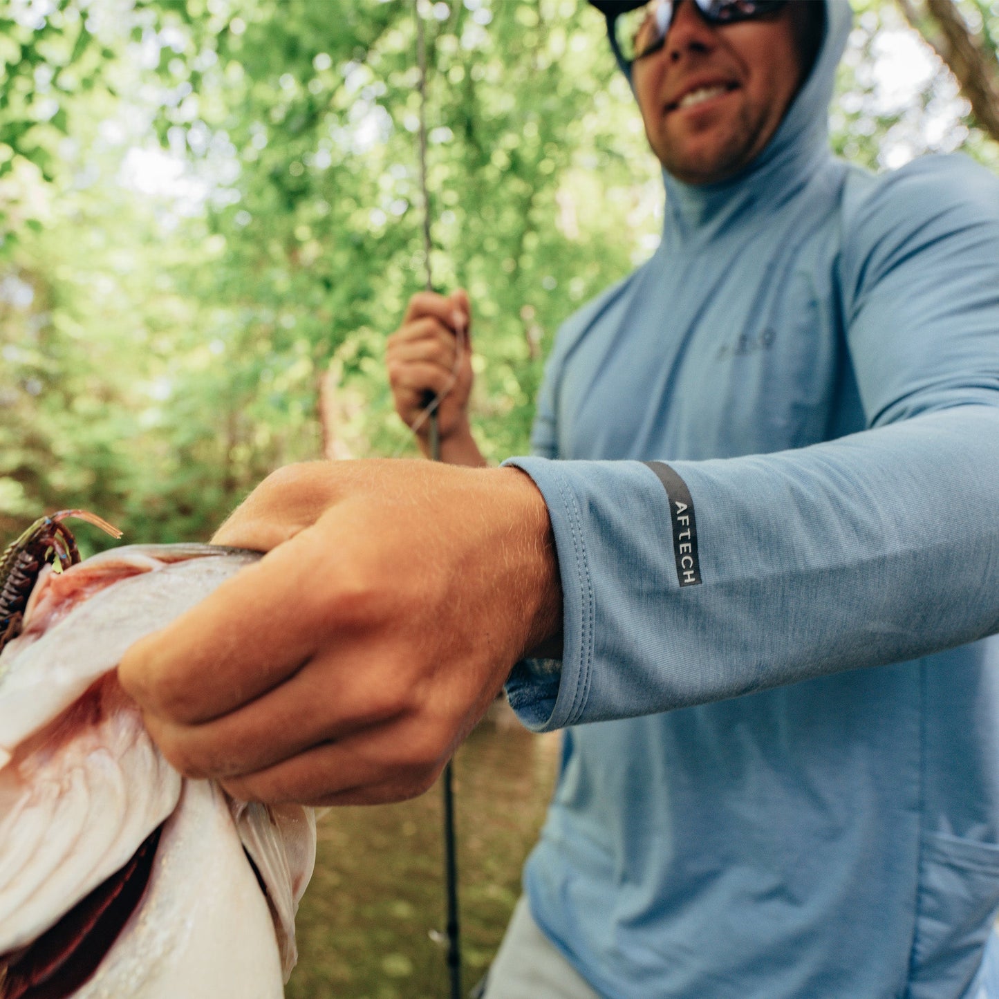 Mens Tailwind Long Sleeve Hooded Sun Protection Shirt - AFTCO