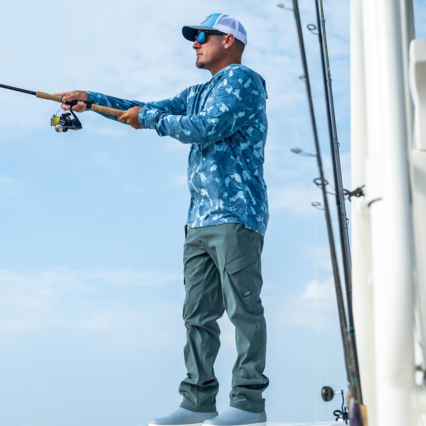 Mens Ocean Bound Hooded Performance Shirt - AFTCO