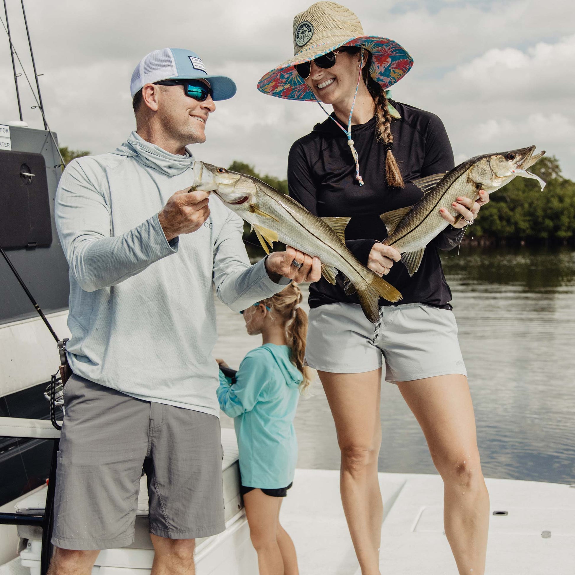 Mens|Womens Women's Sirena Hybrid Tech Shorts - AFTCO