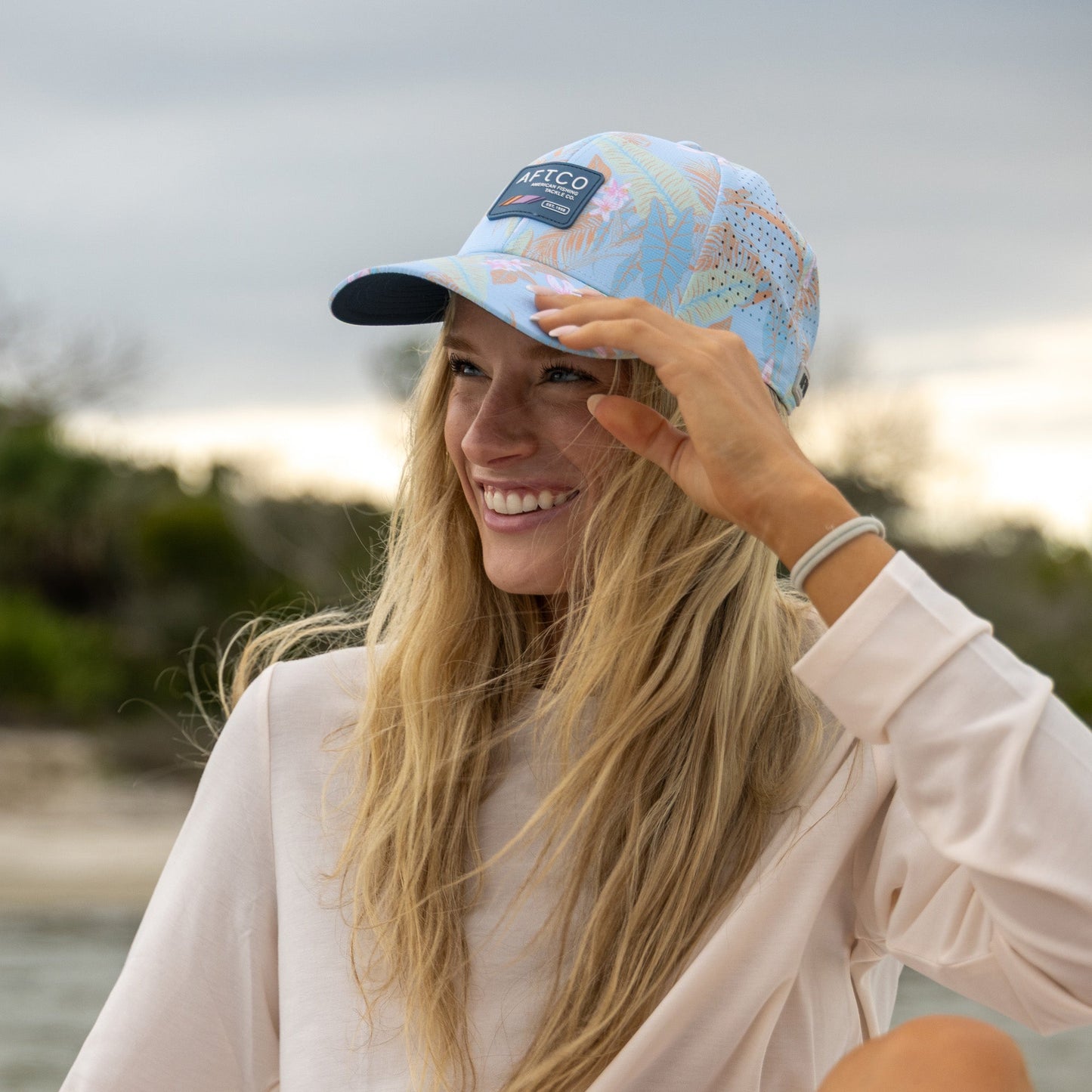 Womens Women's Shoreline Tech Fishing Hat - AFTCO