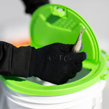 Tackle & Gear Breakwater Waterproof Fishing Gloves| AFTCO - AFTCO