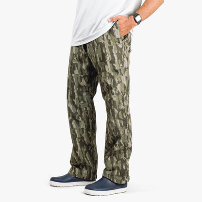 Mens Crossing Printed Camo Fishing Pants - AFTCO