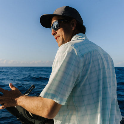 Mens Seabreeze Short Sleeve Button Down Shirt - AFTCO