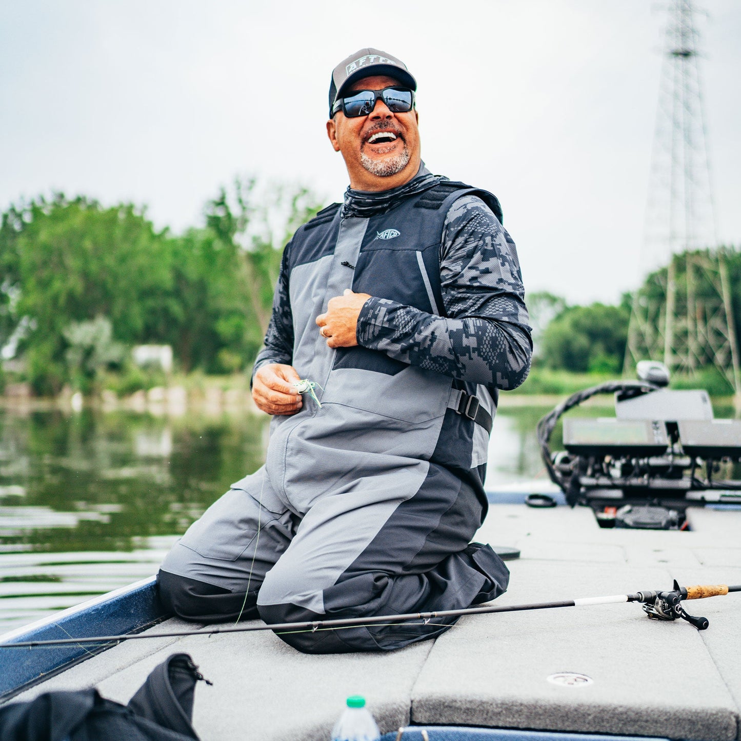 Mens Hydronaut® Heavy-Duty Bib - AFTCO