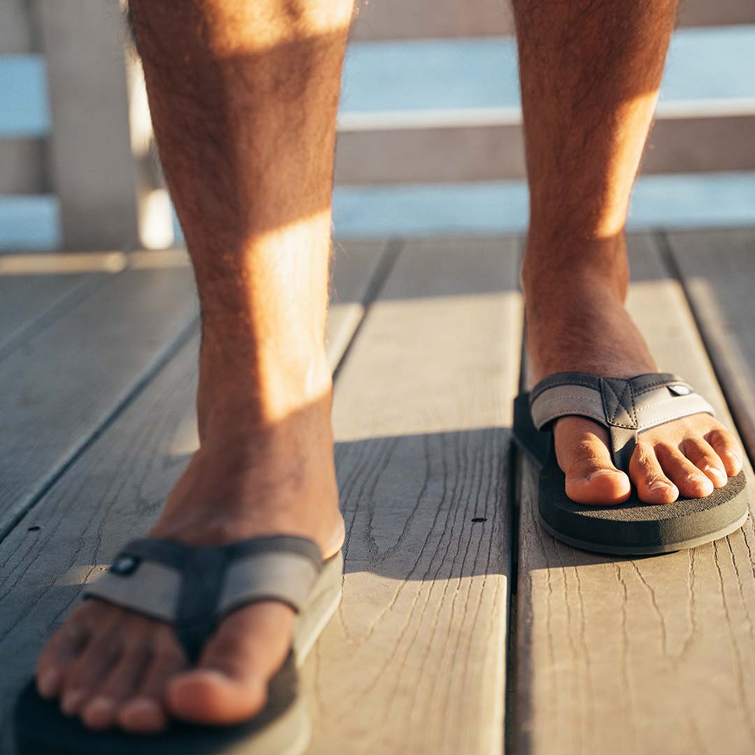 Mens Deck Sandal - AFTCO