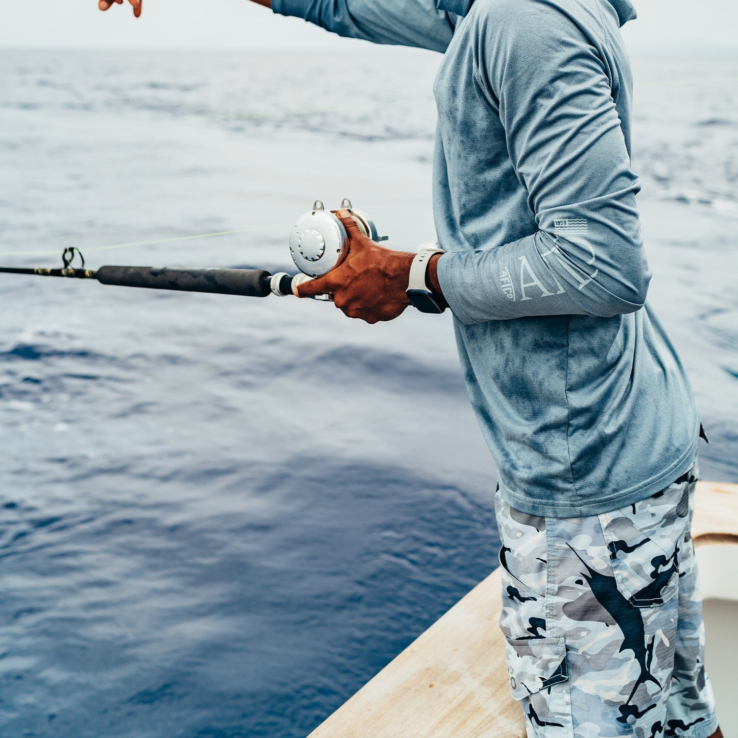 Mens Tactical Camo Fishing Shorts - AFTCO - AFTCO