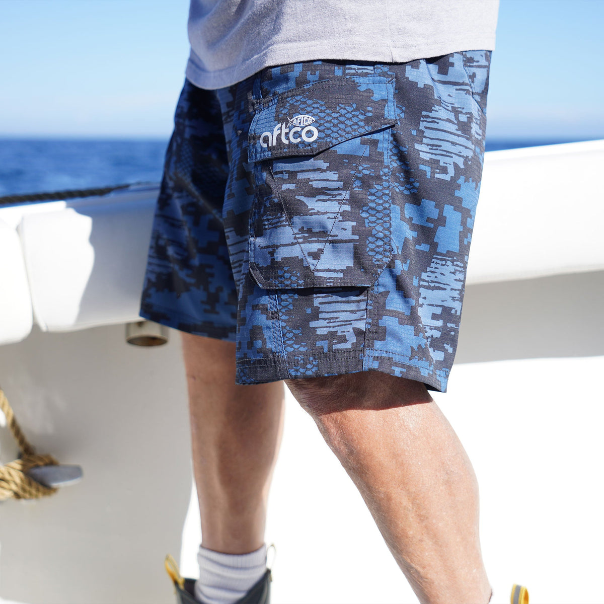 Mens Tactical Camo Fishing Shorts - AFTCO - AFTCO