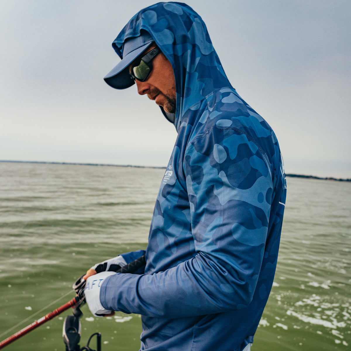 Mens OG Camo UVX LS Hooded Fishing Shirt - AFTCO
