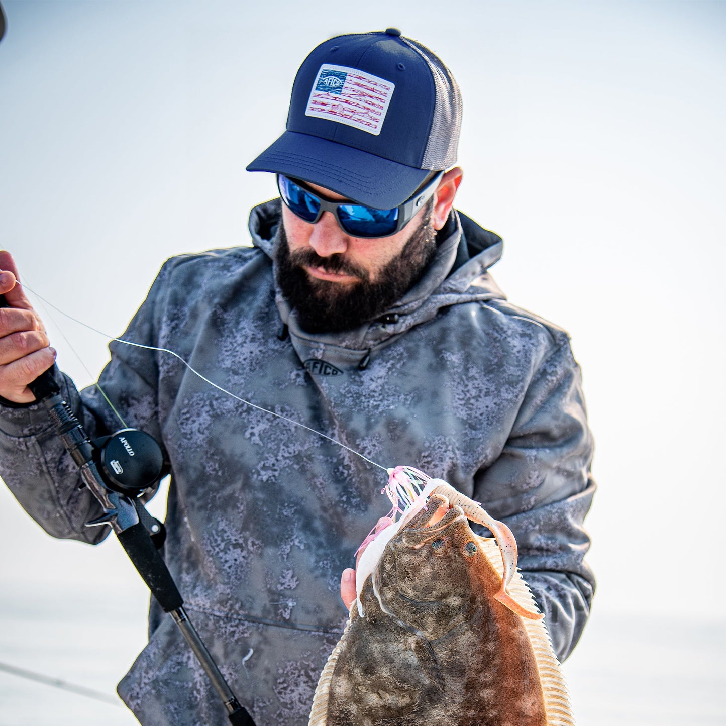 Mens Wavy Low Profile Fishing Hat - AFTCO
