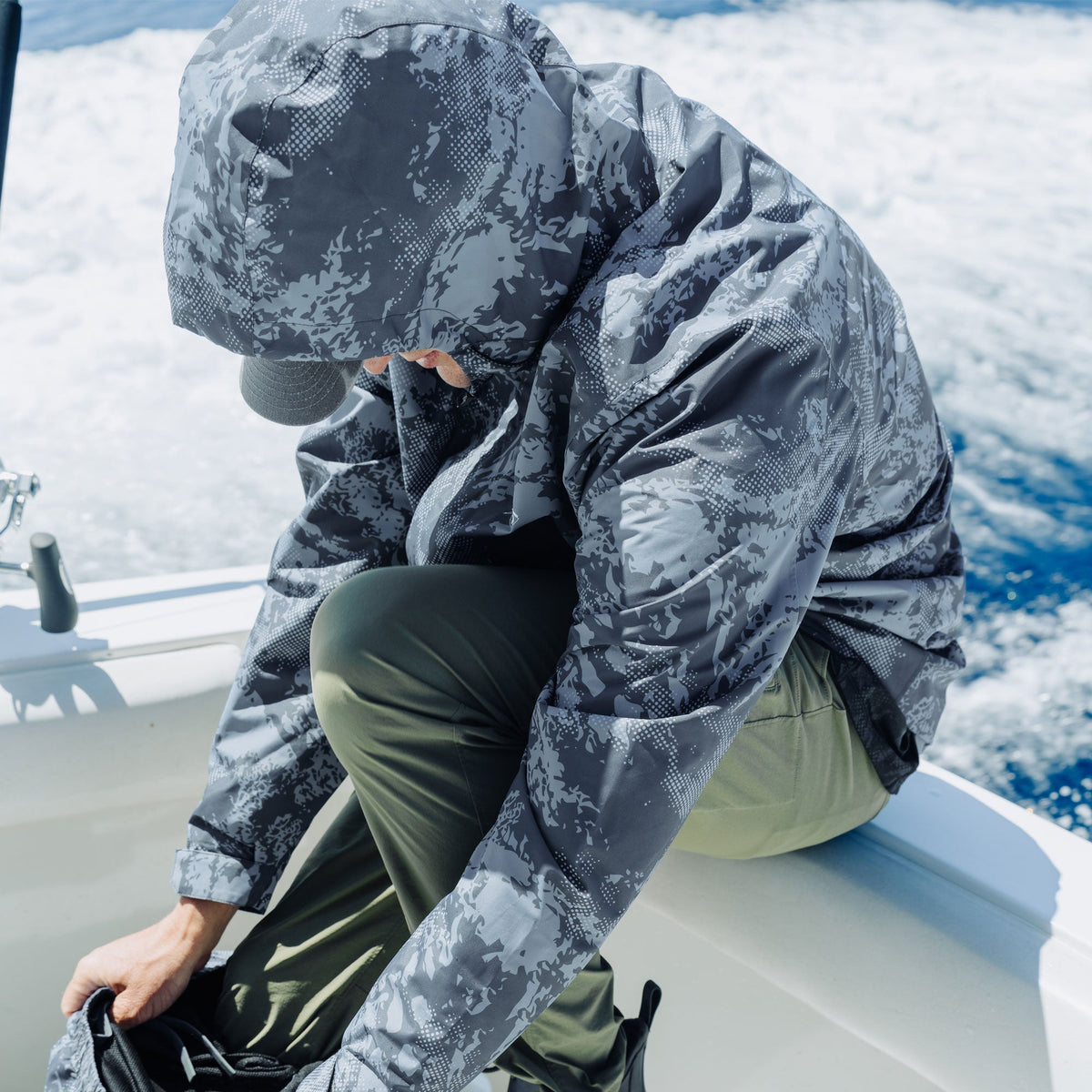 Mens Crossing Printed Camo Fishing Jacket - AFTCO