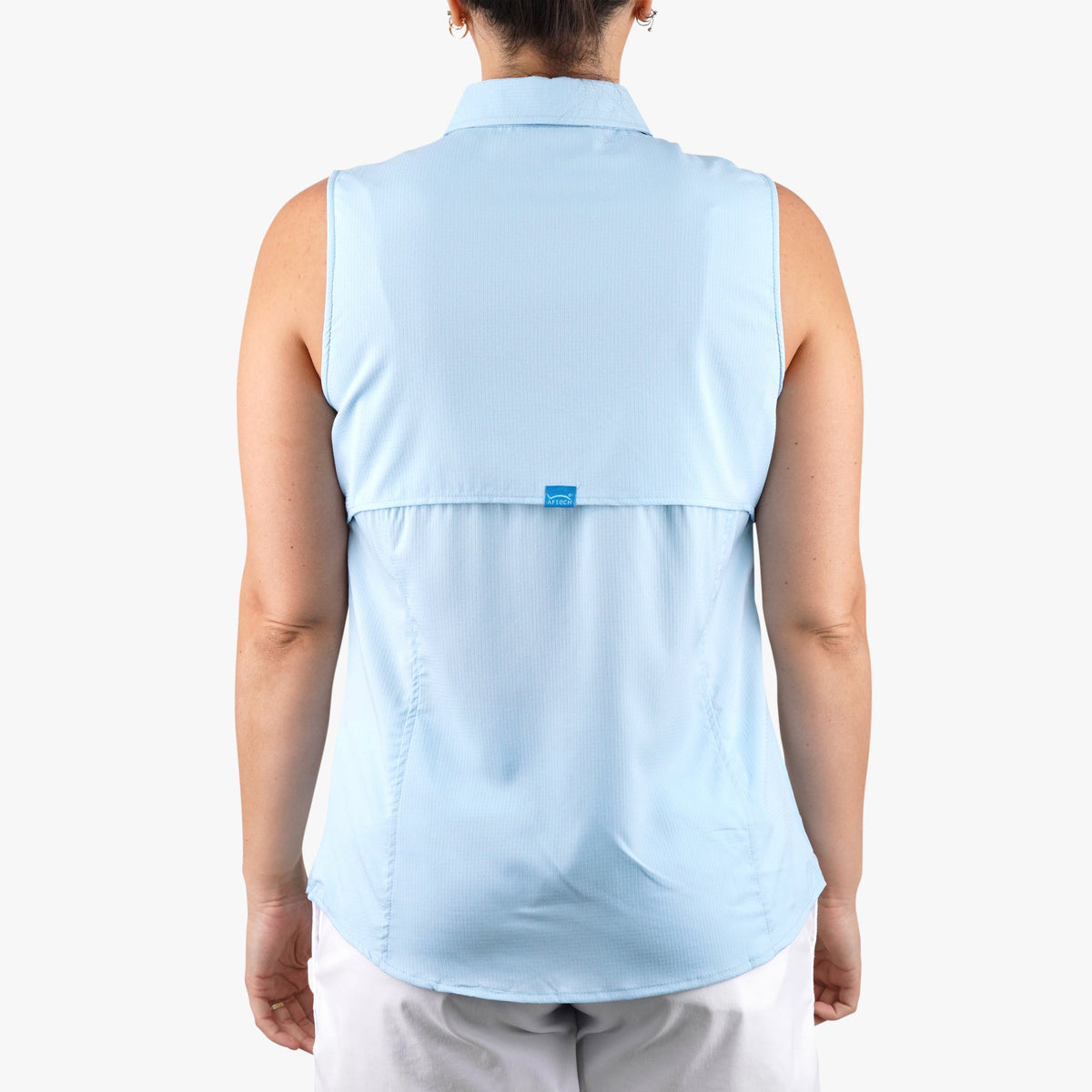 Womens Women's Wrangle Sleeveless Button Down Shirt - AFTCO